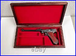Luger Artillery Model with 8 Barrel Walnut Display Case French Fitted