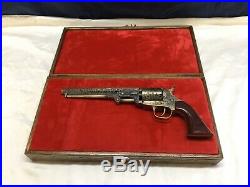 PISTOL GUN FIREARM PRESENTATION CASE BOX DISPLAY FOR COLT SSA, Cavalry, Navy