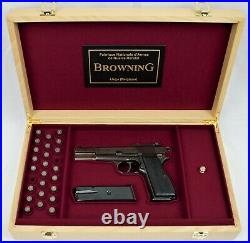 PISTOL GUN PRESENTATION CUSTOM DISPLAY CASE BOX for BROWNING HI POWER HP 1 type