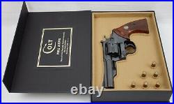 PISTOL GUN PRESENTATION CUSTOM DISPLAY CASE BOX for COLT TROOPER Mk III 4''. 357 PISTOL GUN PRESENTATION CUSTOM DISPLAY CASE BOX for COLT TROOPER Mk III 4''. 357