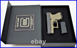 PISTOL GUN PRESENTATION CUSTOM DISPLAY CASE BOX for GLOCK 26 cal. 9 x 19 mm Para PISTOL GUN PRESENTATION CUSTOM DISPLAY CASE BOX for GLOCK 26 cal. 9 x 19 mm Para