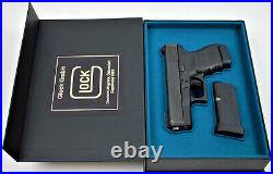 PISTOL GUN PRESENTATION CUSTOM DISPLAY CASE BOX for GLOCK 30 cal. 45 ACP PISTOL GUN PRESENTATION CUSTOM DISPLAY CASE BOX for GLOCK 30 cal. 45 ACP