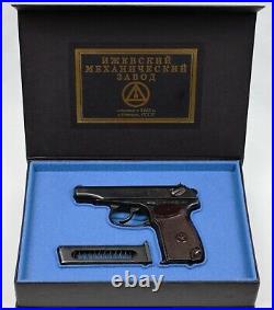 PISTOL GUN PRESENTATION CUSTOM DISPLAY CASE BOX for MAKAROV PM USSR 9 mm IZHEVSK PISTOL GUN PRESENTATION CUSTOM DISPLAY CASE BOX for MAKAROV PM USSR 9 mm IZHEVSK