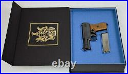 PISTOL GUN PRESENTATION CUSTOM DISPLAY CASE BOX for MAUSER m1910 cal. 6,35 mm PISTOL GUN PRESENTATION CUSTOM DISPLAY CASE BOX for MAUSER m1910 cal. 6,35 mm