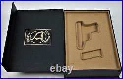 PISTOL GUN PRESENTATION CUSTOM DISPLAY CASE BOX for ORTGIES D-Cat 6,35mm. 25 ACP PISTOL GUN PRESENTATION CUSTOM DISPLAY CASE BOX for ORTGIES D-Cat 6,35mm. 25 ACP