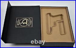 PISTOL GUN PRESENTATION CUSTOM DISPLAY CASE BOX for ORTGIES D-Cat 7,65mm. 32 ACP