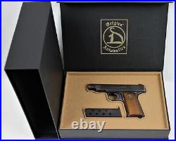 PISTOL GUN PRESENTATION CUSTOM DISPLAY CASE BOX for ORTGIES D-Cat 7,65mm. 32 ACP