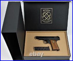 PISTOL GUN PRESENTATION CUSTOM DISPLAY CASE BOX for ORTGIES HO 7,65mm. 32 ACP