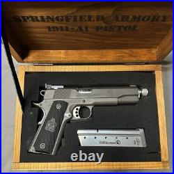 PISTOL GUN PRESENTATION CUSTOM DISPLAY CASE BOX for The SPRINGFIELD ARMORY m1911