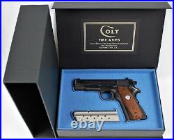 PISTOL GUN PRESENTATION CUSTOM DISPLAY CASE for COLT COMBAT COMMANDER 9mm Para