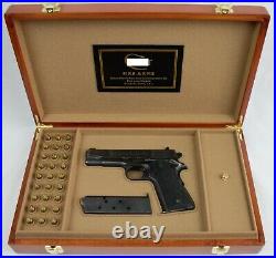 PISTOL GUN PRESENTATION CUSTOM DISPLAY CASE for COLT m1911A1 COMBAT COMANDER 9mm