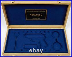 PISTOL GUN PRESENTATION CUSTOM DISPLAY CASE for WALTHER PPK cal. 7,65 mm. 32 ACP