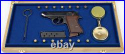 PISTOL GUN PRESENTATION CUSTOM DISPLAY CASE for WALTHER PPK cal. 7,65 mm. 32 ACP