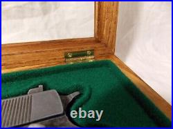 PISTOL PRESENTATION CASE DISPLAY BOX for COLT M1911 1911