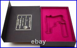 PISTOL PRESENTATION CUSTOM DISPLAY CASE BOX for BERETTA m1935 cal 7,65 after war PISTOL PRESENTATION CUSTOM DISPLAY CASE BOX for BERETTA m1935 cal 7,65 after war