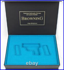 PISTOL PRESENTATION CUSTOM DISPLAY CASE BOX for BROWNING BABY cal. 6,35.25 acp PISTOL PRESENTATION CUSTOM DISPLAY CASE BOX for BROWNING BABY cal. 6,35.25 acp