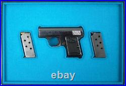 PISTOL PRESENTATION CUSTOM DISPLAY CASE BOX for BROWNING BABY cal. 6,35.25 acp PISTOL PRESENTATION CUSTOM DISPLAY CASE BOX for BROWNING BABY cal. 6,35.25 acp