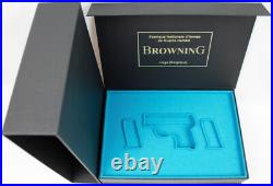 PISTOL PRESENTATION CUSTOM DISPLAY CASE BOX for BROWNING BABY cal. 6,35.25 acp PISTOL PRESENTATION CUSTOM DISPLAY CASE BOX for BROWNING BABY cal. 6,35.25 acp