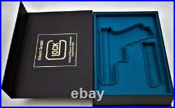PISTOL PRESENTATION CUSTOM DISPLAY CASE BOX for GLOCK 17 gen4 cal. 9 mm + 2 ammo PISTOL PRESENTATION CUSTOM DISPLAY CASE BOX for GLOCK 17 gen4 cal. 9 mm + 2 ammo