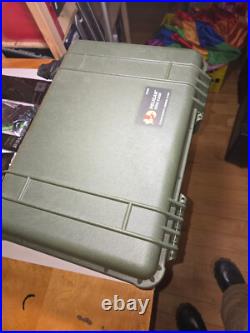 Pelican 1500 Hard Protector Case 5 Pistol Foam Configuration MOLLE Grid Pelican 1500 Hard Protector Case 5 Pistol Foam Configuration MOLLE Grid