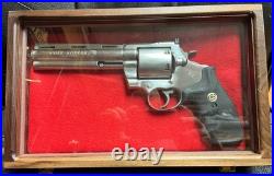 Pistol Gun Presentation Case Glass Top Wood Box Colt Revolvers Snake Python 6 4