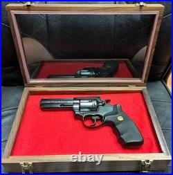 Pistol Gun Presentation Case Glass Top Wood Box Colt Revolvers Snake Python 6 4