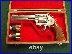 Pistol Gun Presentation Case Wood Box Smith & Wesson 686 6 Barrel Firearm S&w