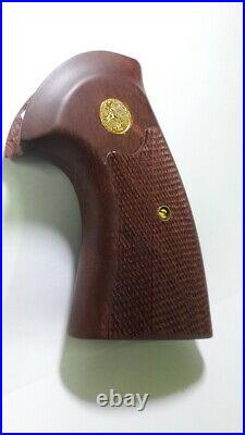 Primitive Grip Colt, Python Brown Wooden Grips Colt Python Revolver Checkered
