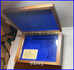 Sig 125 Jahre Presentation/Collector Gun Case, Mahogany, Plexi Glass withKey