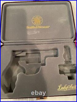 Smith & Wesson Factory Ladysmith Fitted Presentation Case Leatherette