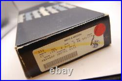 Smith & Wesson Model 19.357 2 1/2 barrel Box Case Nice Not returnable