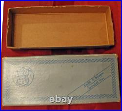 Smith & Wesson vintage 2-Piece silver cardboard box Smith & Wesson vintage 2-Piece silver cardboard box