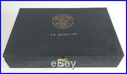 VINTAGE SMITH & WESSON BLACK or dark blue BOX CASE 44 MAGNUM clam shell