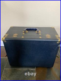 Vintage 5 Handgun Range Hard Case with Lock & Key by General Luggage Vintage 5 Handgun Range Hard Case with Lock & Key by General Luggage