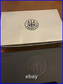 Vintage Beretta 92FS 9MM Blue Factory Case/And Box