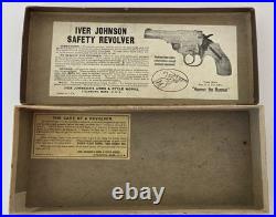 Vintage Iver Johnson 38 Cal. U. S. Hammerless Safety Revolver Box Fitchburg MA