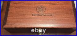 Vintage Smith & Wesson Mahogany 2 Handgun Lined Display Case USA Very Rare! Nice