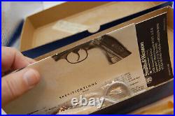 Vintage Smith & Wesson Model 586 4 Case not returnable with papers tools Mint