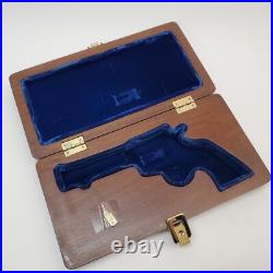 Vintage Walnut Revolver Case w Key Presto 2442 Blue Velvet Liner Gun Box Display