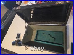 Vintage deluxe 2 gun storage with2 gun stand case including sportscope 9x50 spot s